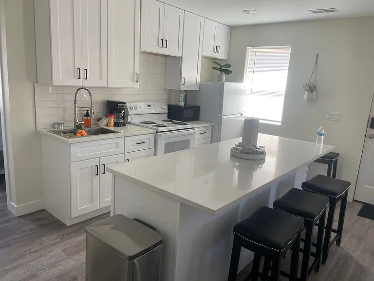 226 S Meade St #1/2 — Photo 7