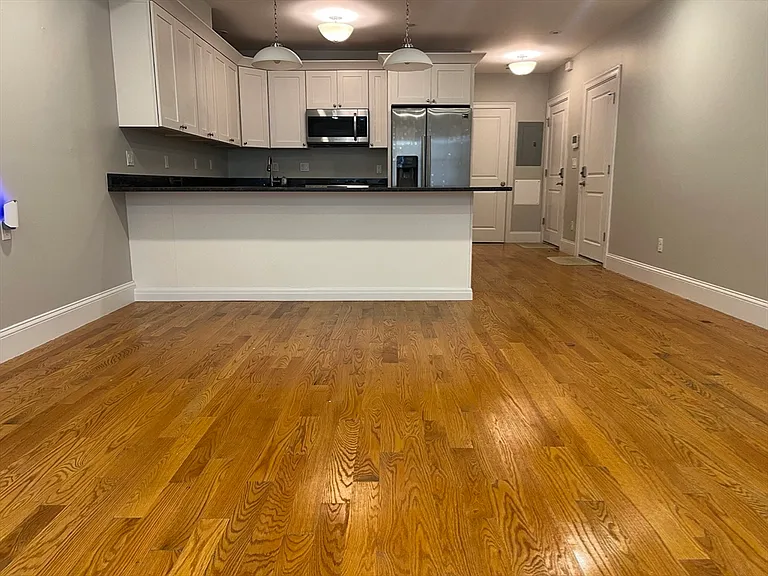 45 Spring St #13 — Photo 4
