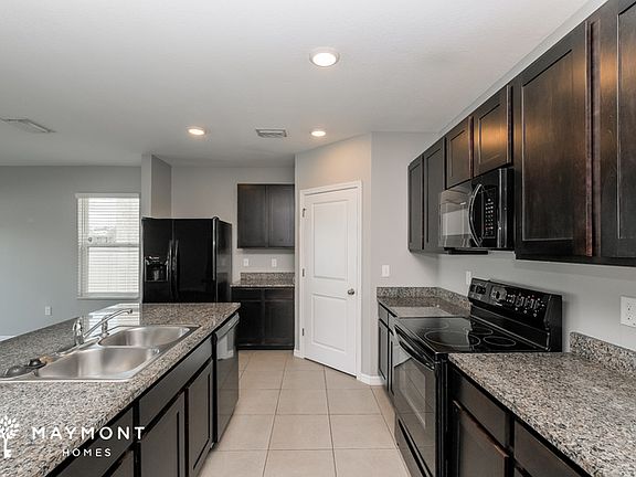 4th image of 9924 Warm Stone St