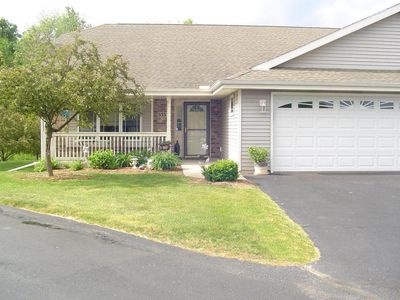 3351 Sanctuary Dr #18, South Milwaukee, WI, 53172