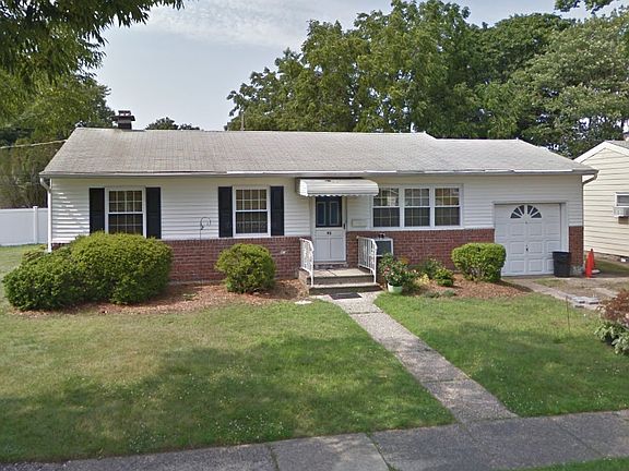3rd image of 92 14th St