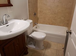 62 College Ave #2A, Somerville, MA 02144