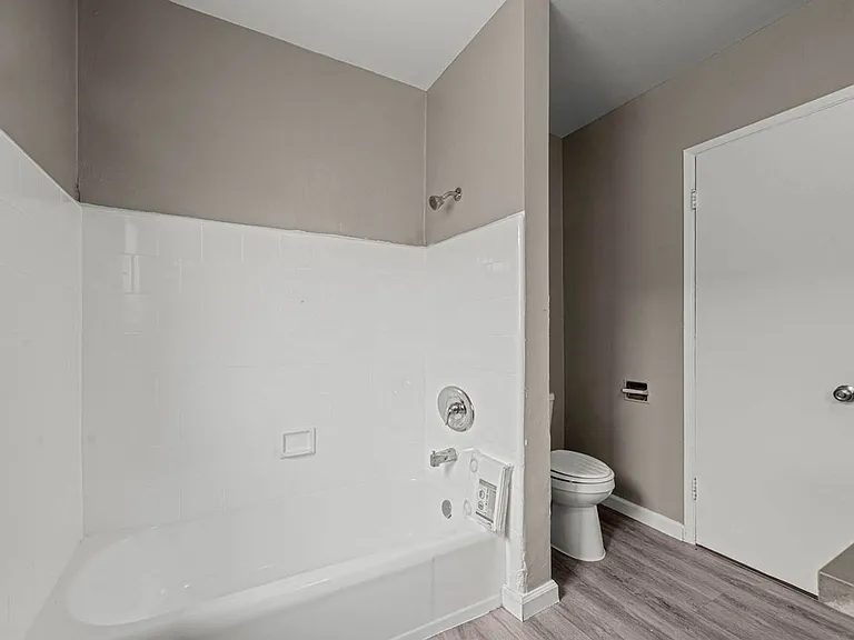 3845 Potomac Ave — Photo 20