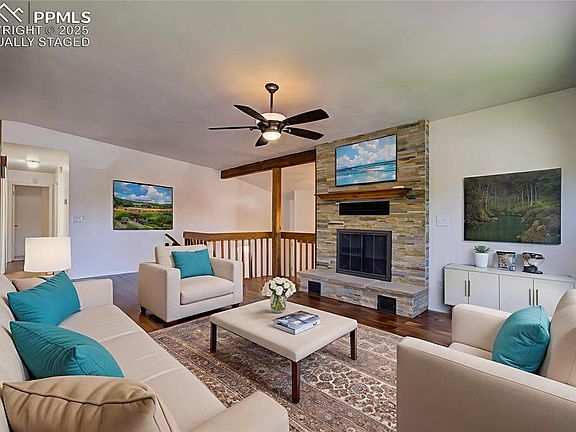 5th image of 2065 Crystal River Dr
