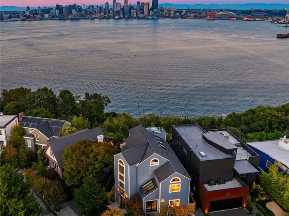 1450 Palm Avenue SW, Seattle, WA 98116