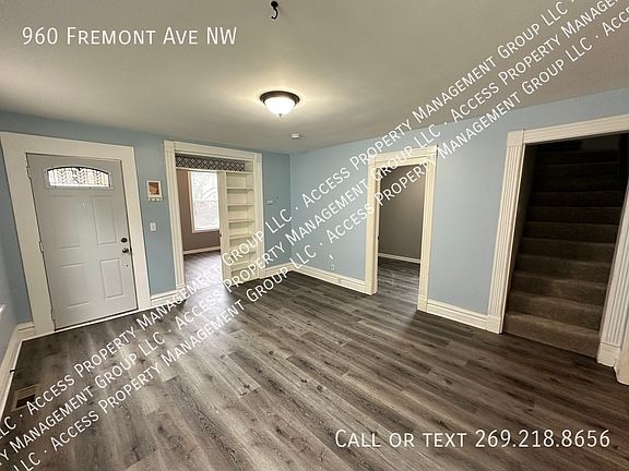 3rd image of 960 Fremont Ave NW