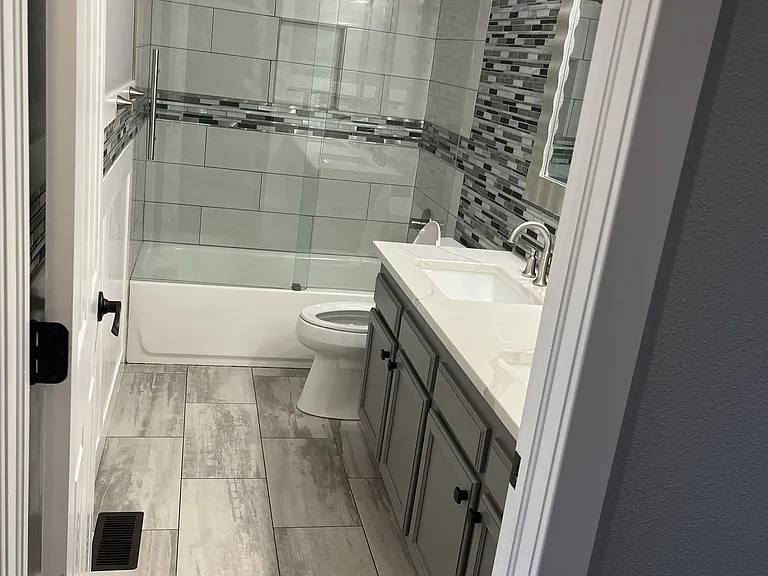 10131 Meadowbriar Ln — Photo 16