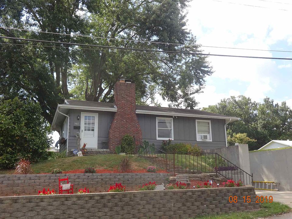 1st image of 302 N Shelby St