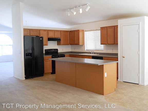 3rd image of 4447 E Shetland Dr