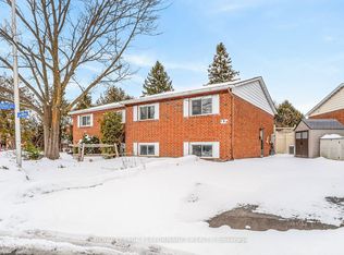 194 McElroy Dr, Ottawa, ON K2L1Y1