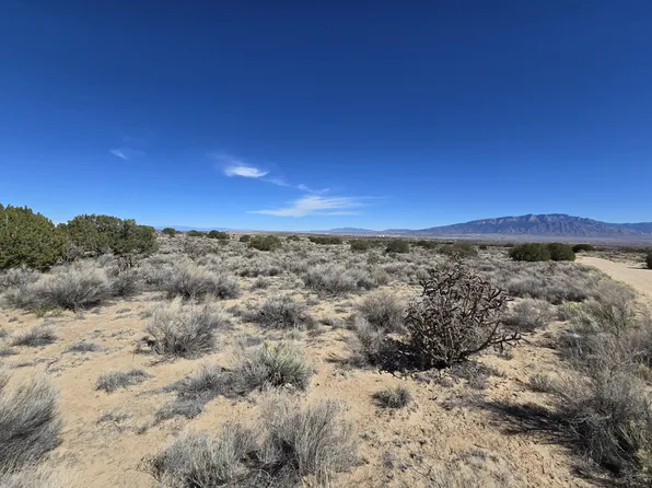 3821 Jennifer Rd NE, Rio Rancho, NM 87144