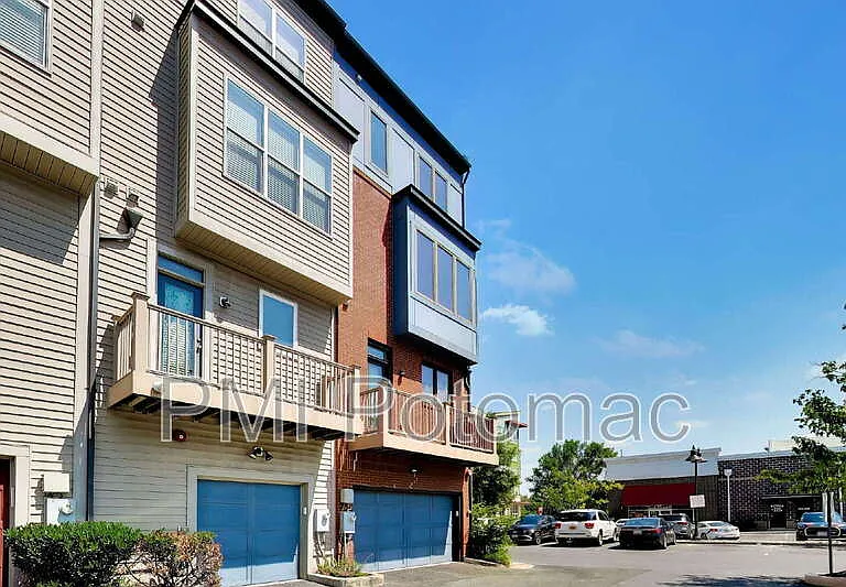 5600 45th Ave — Photo 39