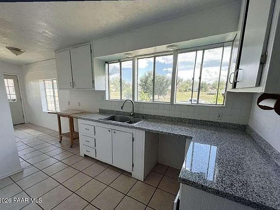 3rd image of 3696 N Starlight Dr