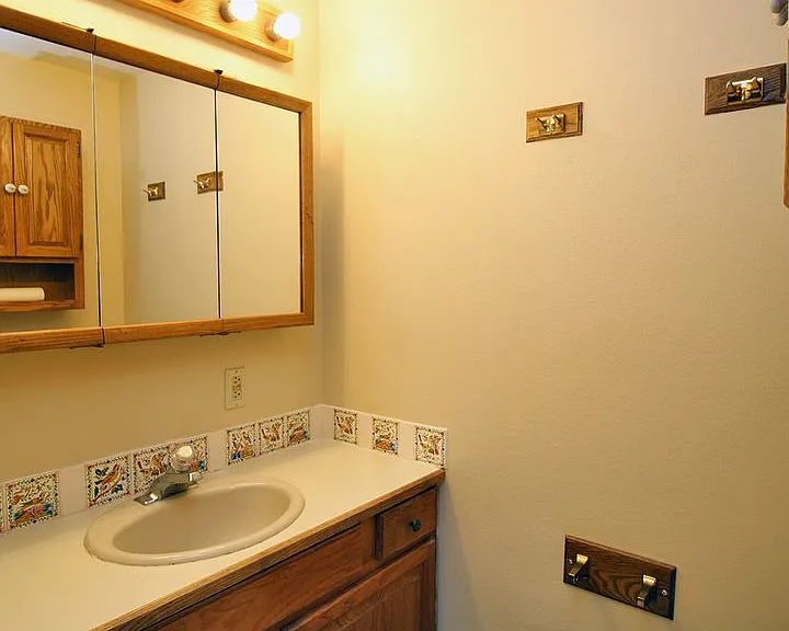 5536 SE Harlow St — Photo 17