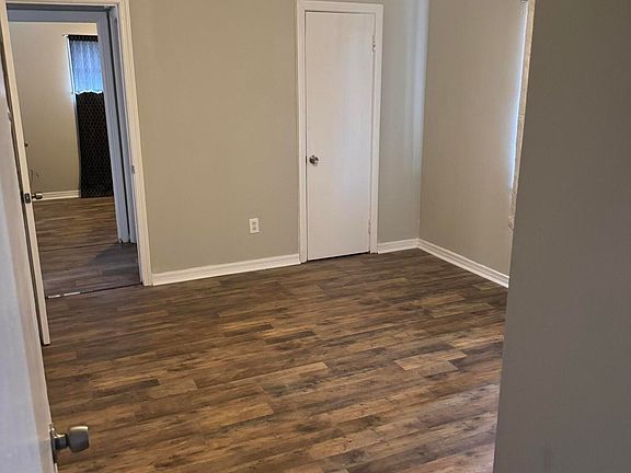 5th image of 3251 Corey Dr
