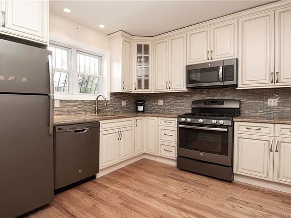 3rd image of 1633 Ohm Ave