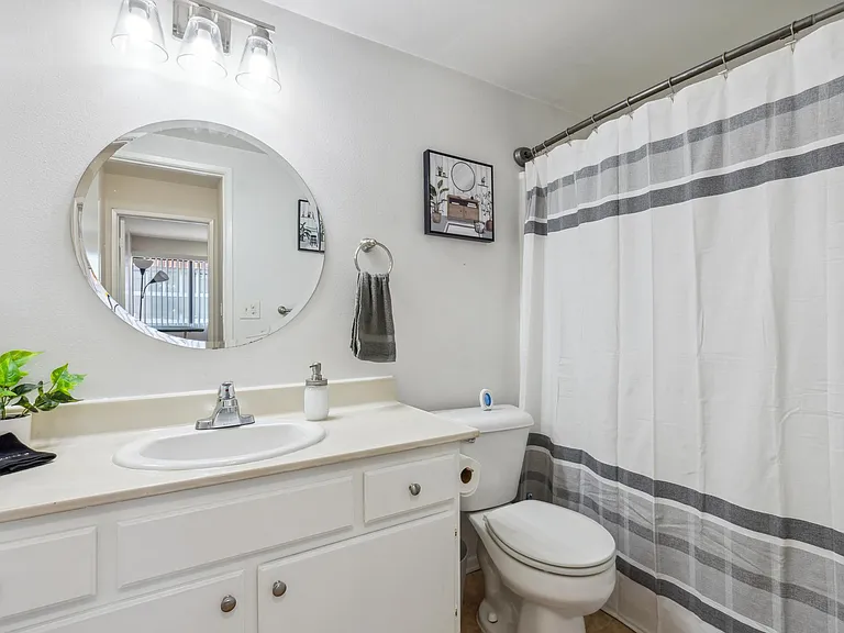 4591 Orange Ave — Photo 16