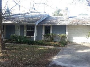 16825 Lakeview Ave, Umatilla, FL 32784