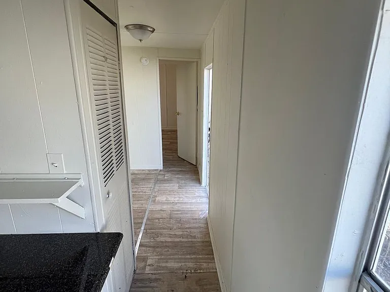 63 Lakeshore Dr — Photo 3