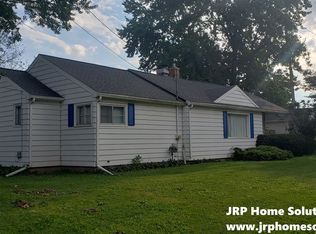 898 Bryant Ave, Jackson, MI