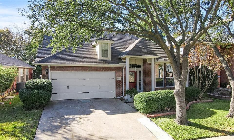 1st image of 2109 Wentworth Dr