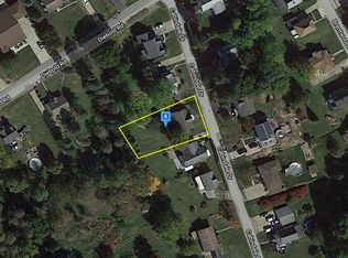 8 Cabindale Dr, Mc Kees Rocks, PA 15136