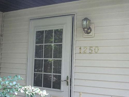 2nd image of 1250 Carriage Hills Dr S