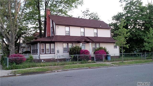 1st image of 9904 Bellaire Pl