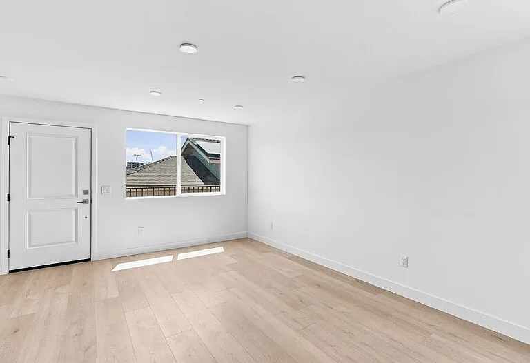 1259 Lincoln Ave #302 — Photo 9