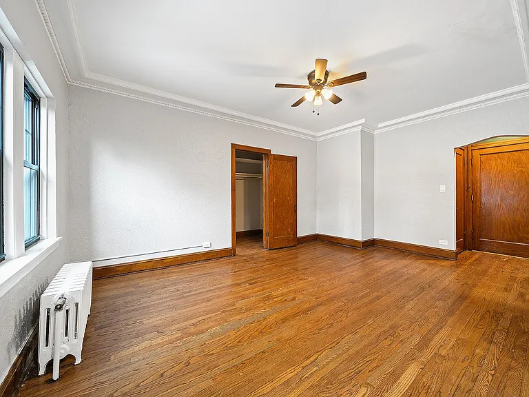 Bella Casa Apartments — Photo 26