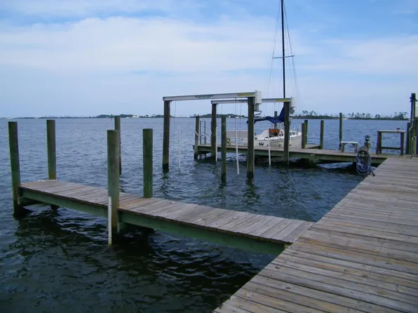 1699 W Highway 98 APT 305, Mary Esther, FL 32569