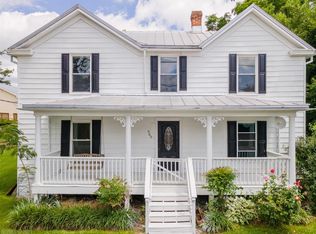 560 Montgomery St, Christiansburg, VA 24073