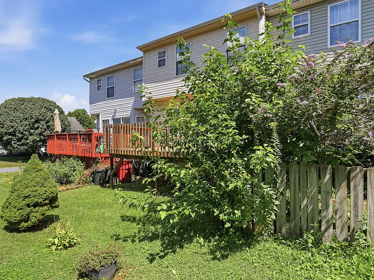 10 Crabapple Ct — Photo 31