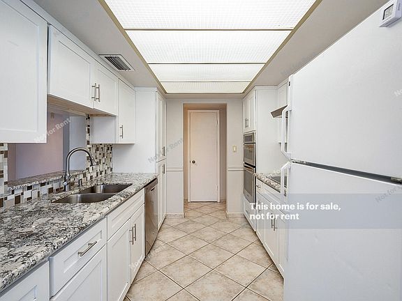 2nd image of 4118 W Hayward Ave