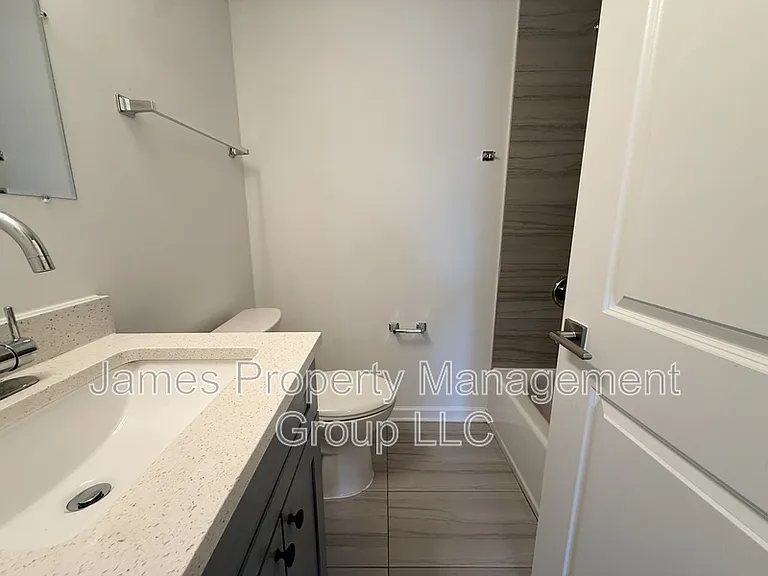 831 McIntosh Ct #207 — Photo 9