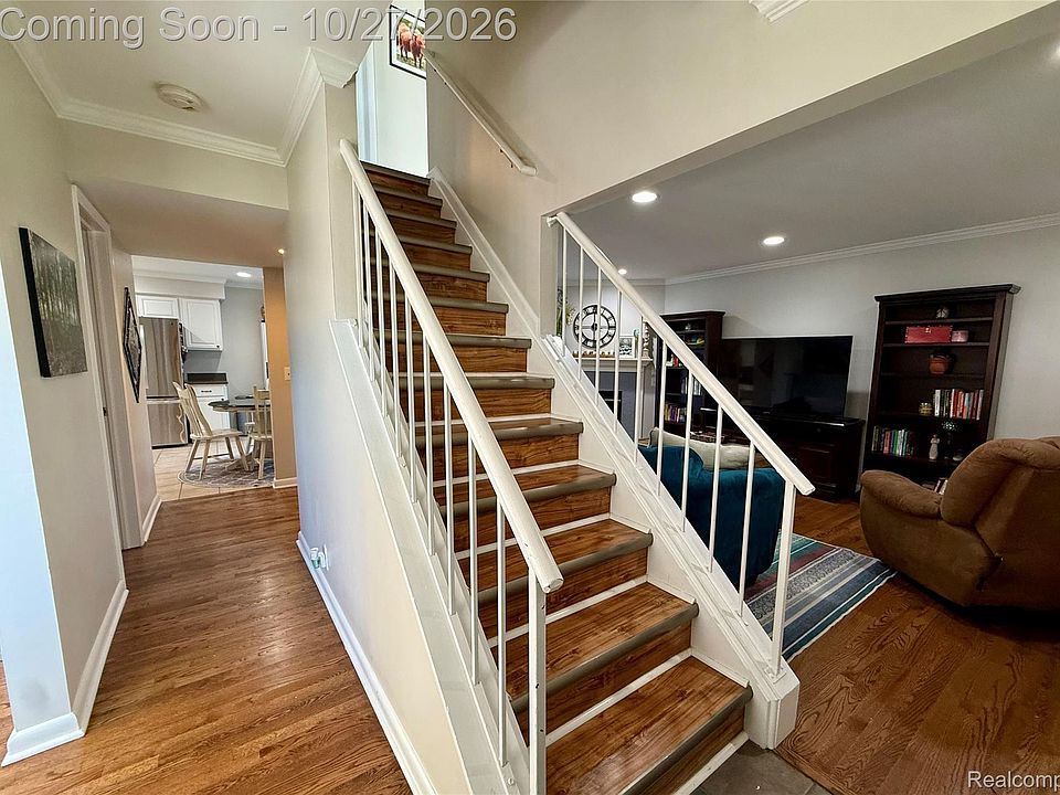 42016 Queen Anne Ct, photo 2