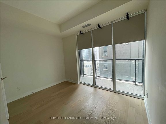 4th image of 17 Dundonald St #1601