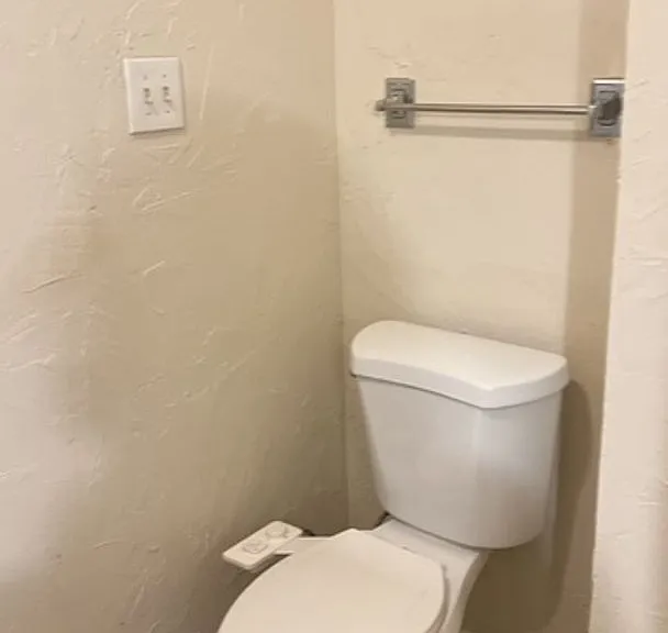 1901 Cloisters Dr #921 — Photo 31