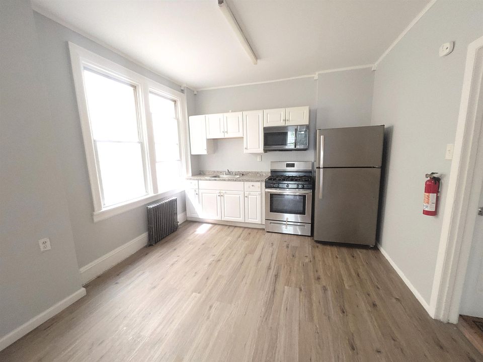 1st image of 136 W 30th St #1R