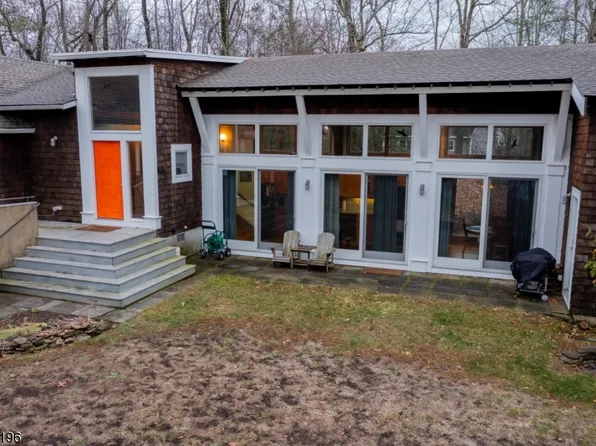 9 Ye Olde Tavern Dr, Vernon Twp., NJ 07422