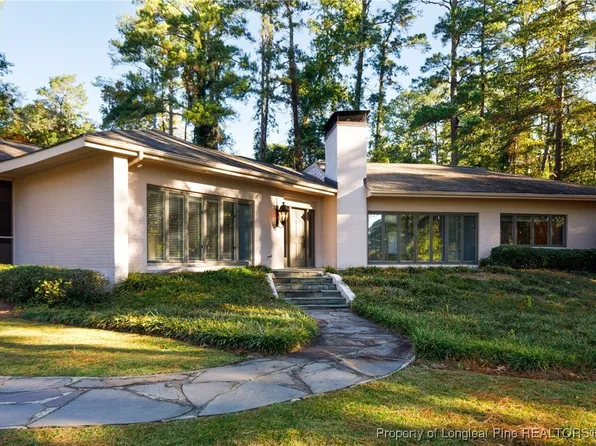 440 Valley Rd, Fayetteville, NC 28305