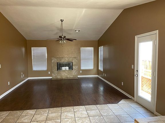 3rd image of 16375 Avenida Merced