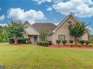 184 Station Dr, Pendergrass, GA 30567
