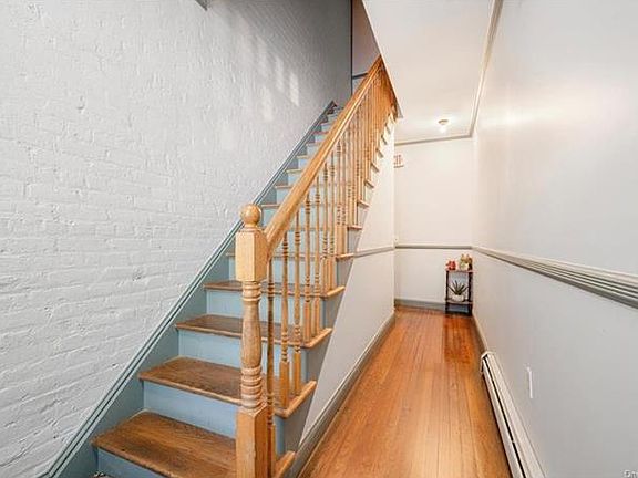 5th image of 73 Liberty St Unit B