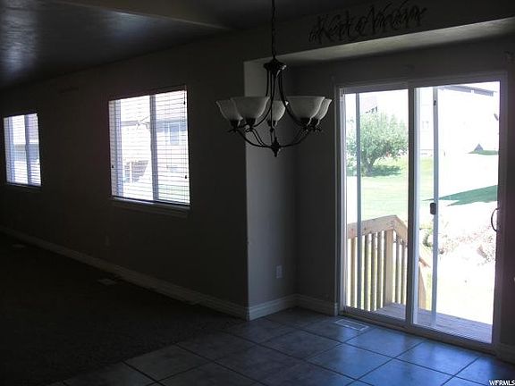 5th image of 523 E Harvest Moon Dr Unit 95