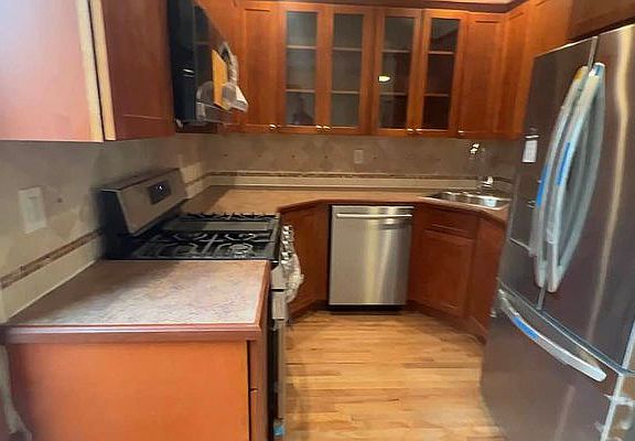 4th image of 74 S Elliott Pl #2
