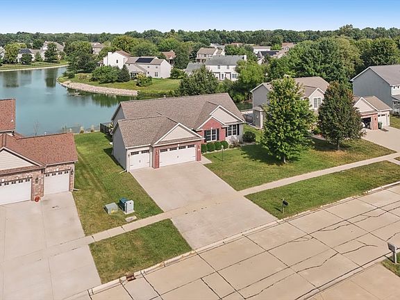 3rd image of 1813 Deer Run Dr
