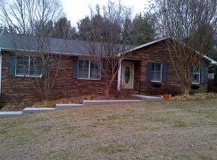 9 Parwood Ct, Johnson City, TN 37601