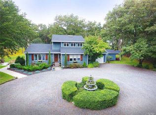 70 Pennsylvania Ave, Medford, NY 11763
