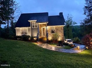 107 Turtle Point Ln, Caryville, TN 37714